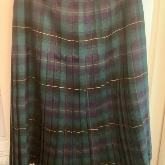 ALJEAN 100% Wool Kilt Made in Canada - Picture 3 of 4